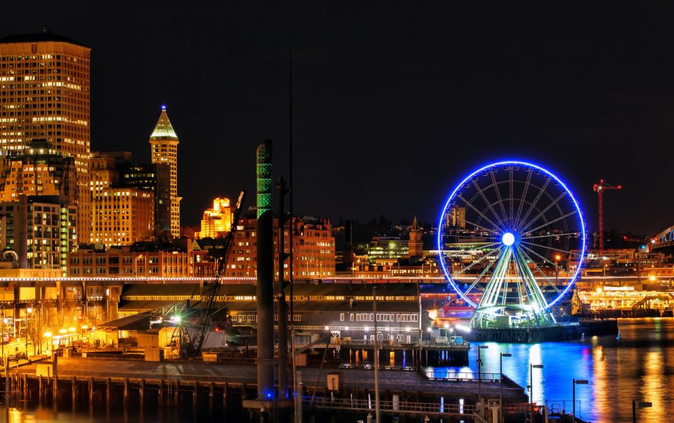 Seattle: Scenic Night Tour With Space Needle & Skywheel - Panoramic Views From the Skywheel