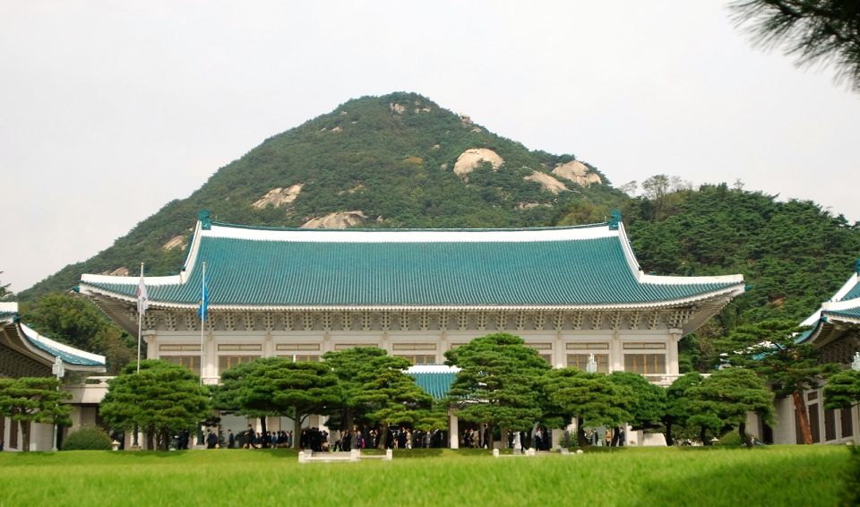 Seoul: Royal Palace Morning Tour Including Cheongwadae - Itinerary