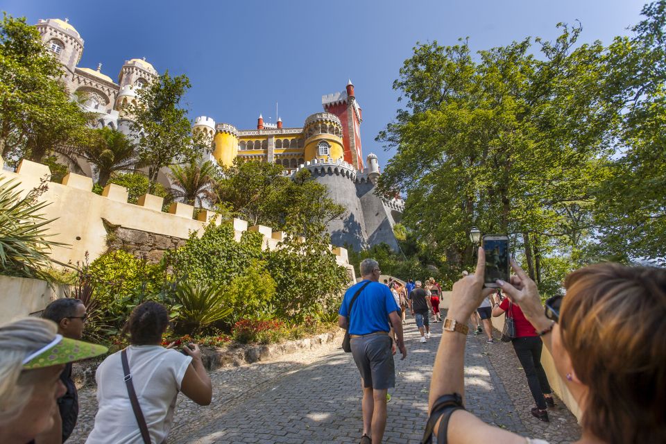 Sintra: Full-Day Deluxe Tour With Pena Palace Ticket - Itinerary Highlights