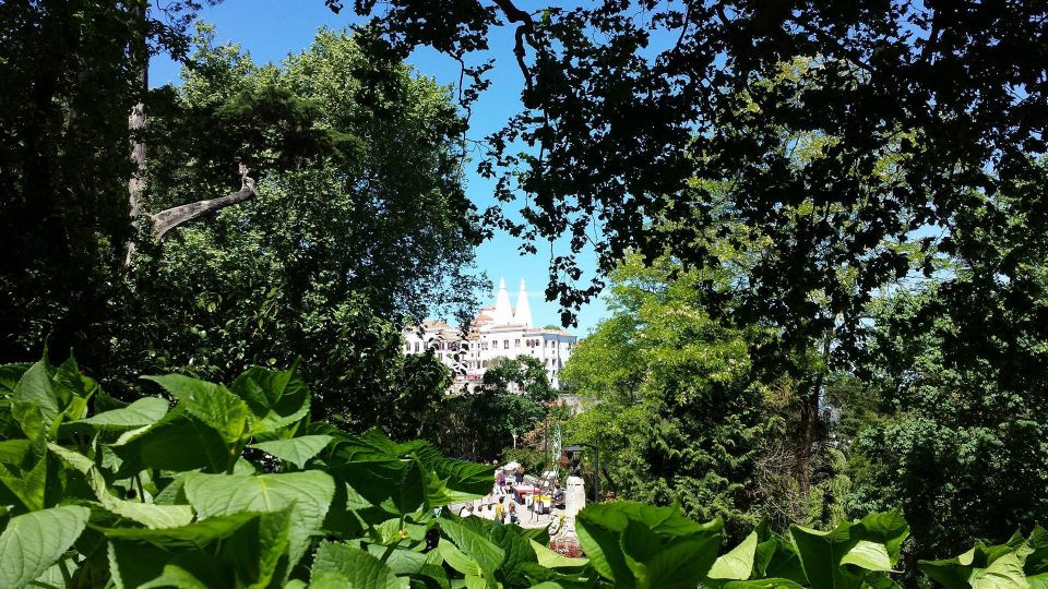 Sintra: Full-Day Tour From Lisbon With Wine Tasting - Exploring Sintra Village