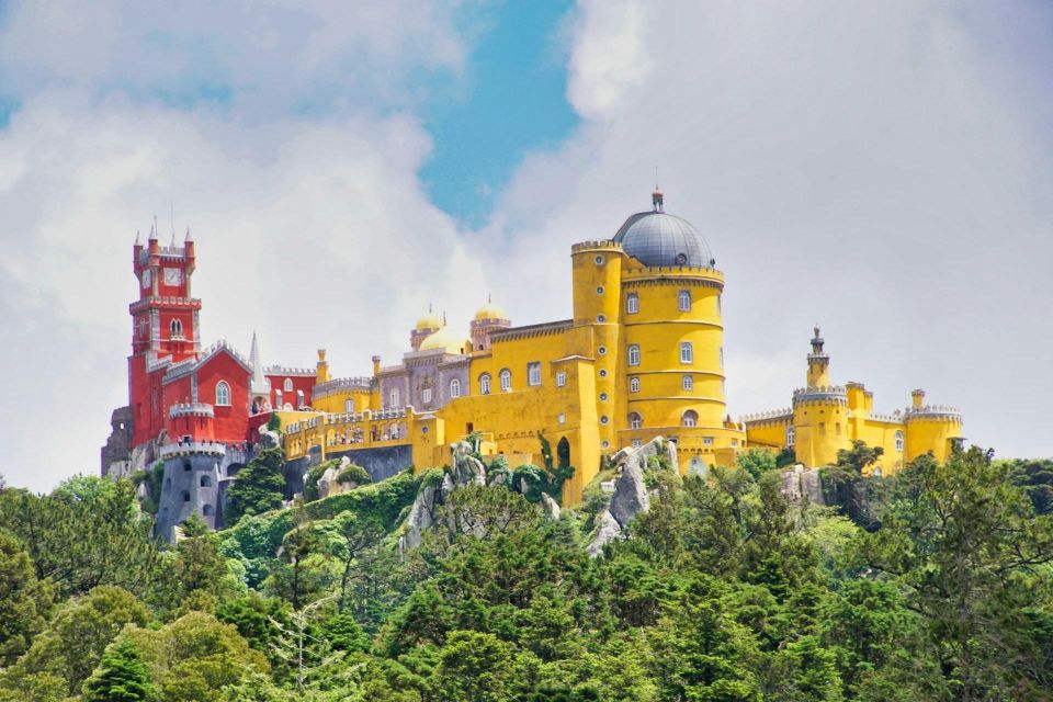 Sintra: Pena Palace, Regaleira, Cabo Da Roca & Cascais - Discovering Sintras Medieval Charm