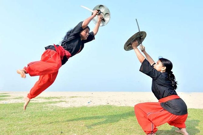 Skip the Line: Kerala Cultural Show Ticket - Actors Makeup Preparation