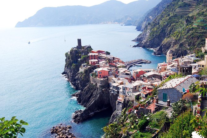 Small-Group Cinque Terre Discovery With Seafood Lunch - Cinque Terre Exploration