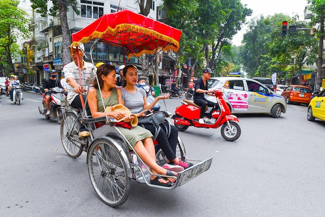 Small-Group Street Food Cyclo Tour of Hanoi Old Quarter - Highlights of the Experience