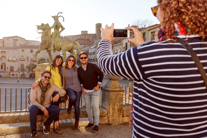 Sunset Tour in Trujillo - The Collector of Sunsets - Picturesque Plaza Mayor at Dusk