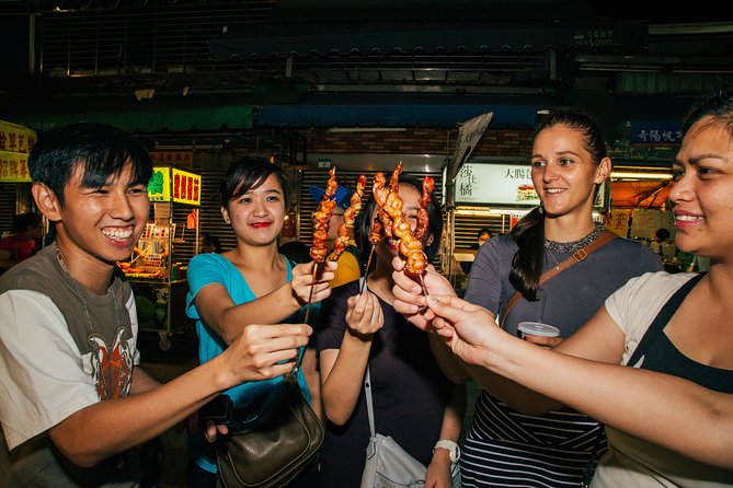 Taipei Food Tour: Night Market & Convenience Store(Food Included) - What to Expect on the Tour