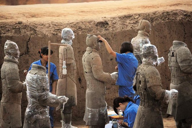 Terracotta Warriors, City Wall and Muslim Food Street - Terracotta Warriors Museum