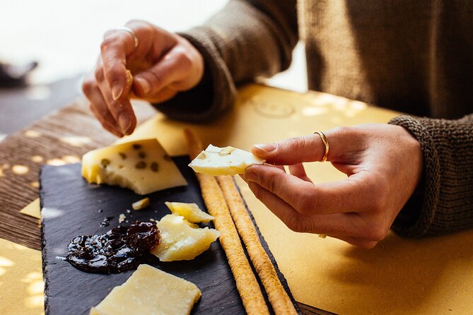 The Award-Winning Private Food Tour of Milan: 6 or 10 Tastings - Meeting and Pickup Details