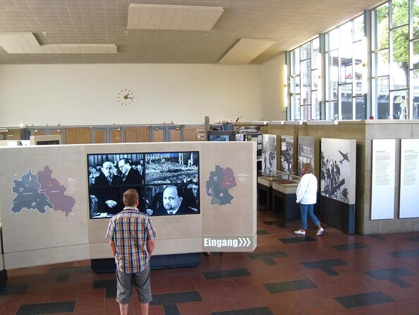 The History of Berlin: WWII PRIVATE Walking Tour With Locals - Visit Checkpoint Charlie