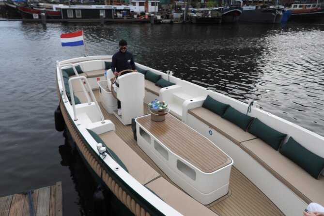 The Newest Amsterdam Canal Cruise With a Wine, Beer or Soda - Included in the Experience
