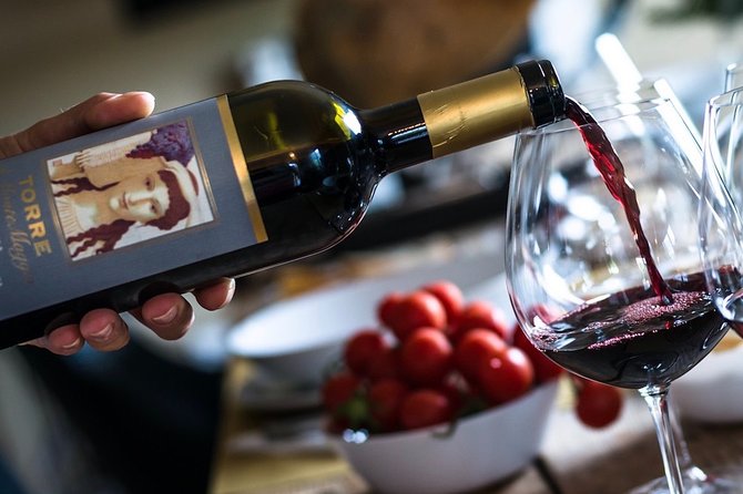Tour and Tasting at an Organic Winery in the Heart of Chianti Classico Area - Exploring the Vineyards