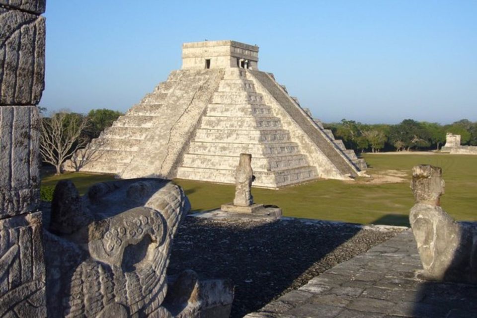 Tour Chichen Itza, Cenote & Izamal - Uncover Chichen Itza