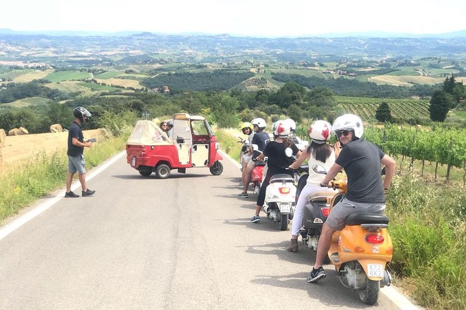 Tuscany Vespa Tour From Florence With Wine Tasting - Driving the Vespa Mopeds