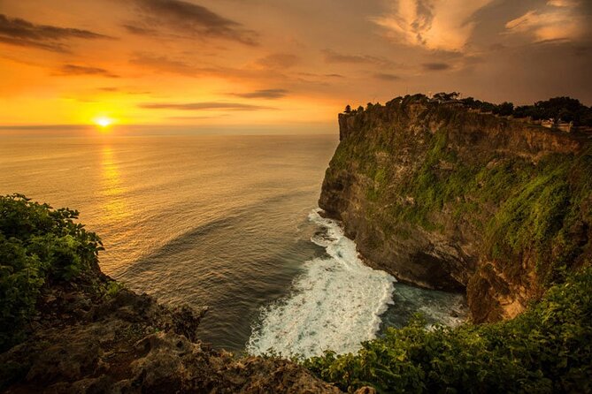 Uluwatu Sunset, Kecak Dance, and Dinner Jimbaran Beach - Experience Highlights