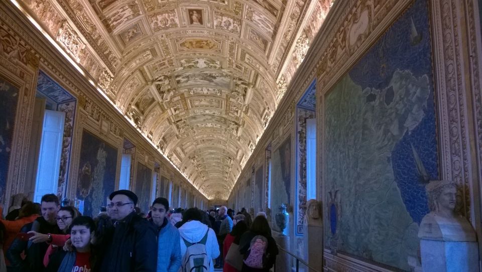 Vatican City Walking Tour With Sistine Chapel - Tour Highlights