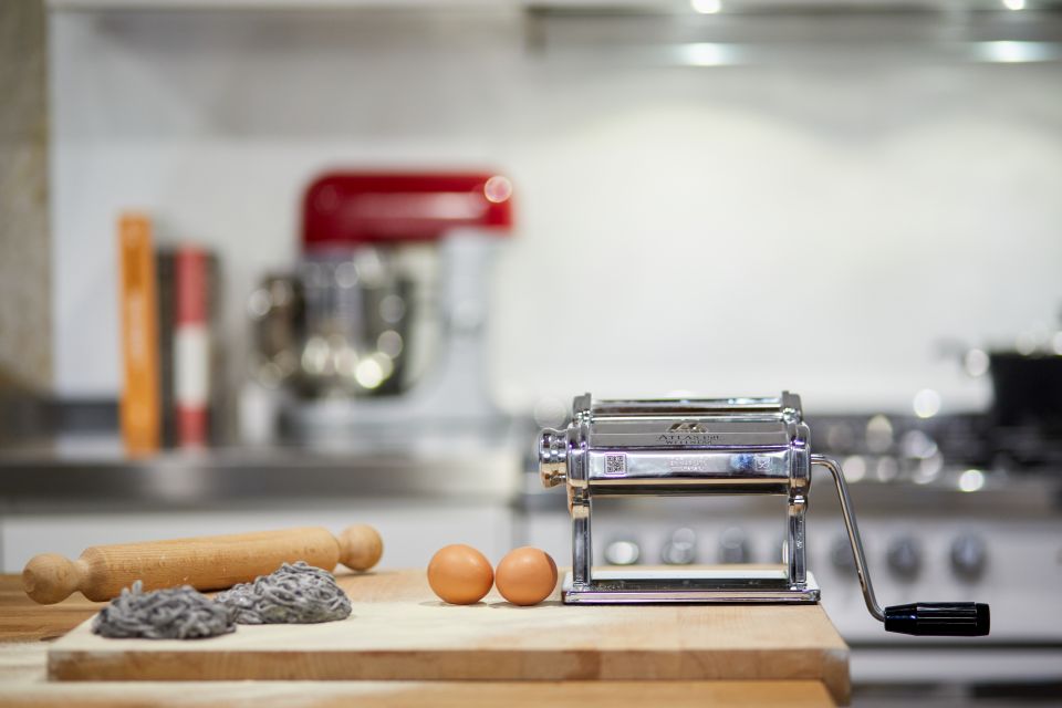 Venice: Fresh Pasta Making in Private Venetian Apartment - Handmade Pasta and Seasonal Sauces