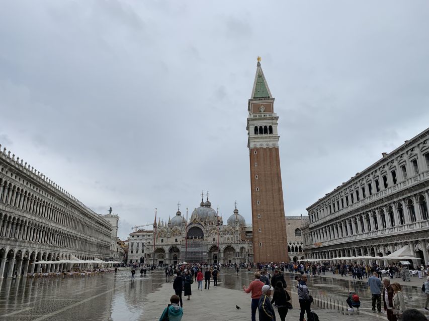 Venice: Private Guided Walking Tour at Sunset - Highlights of the Tour