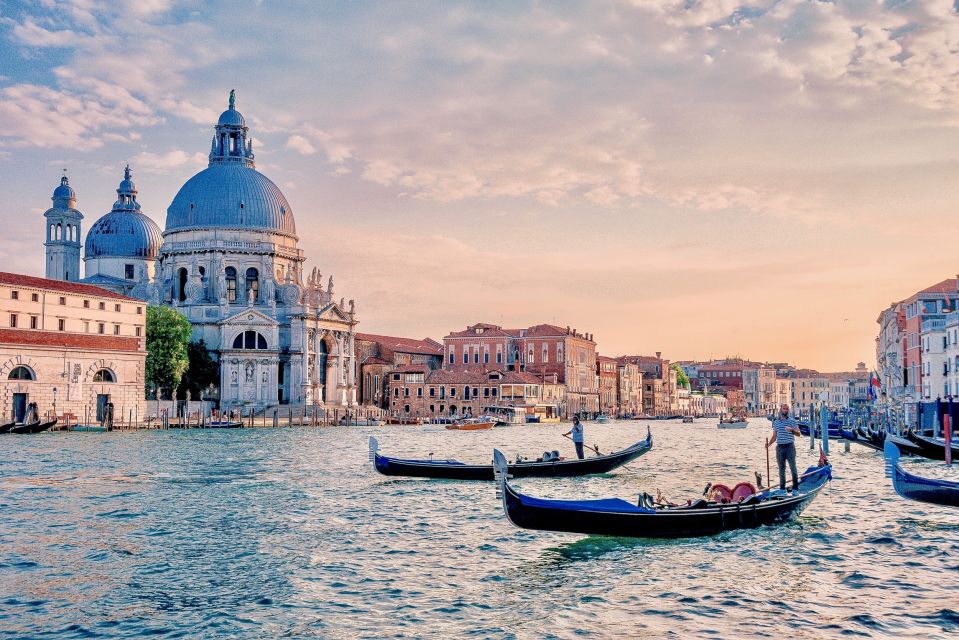 Venice: Private Walking Tour With Optional Gondola Ride - Meeting Point