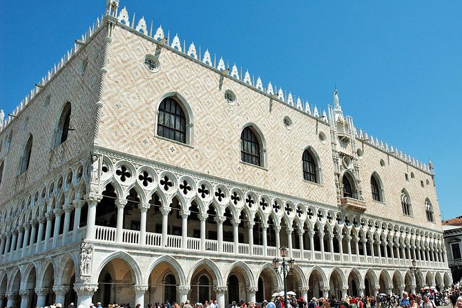 Venice Walking Tour of Most-Famous Sites Monuments & Attractions With Top Guide - Meeting and End Points