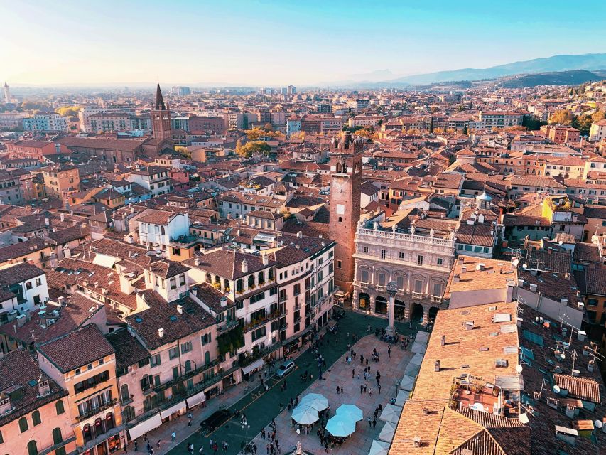 Verona: Private Walking Tour in the City of Love - Discovering Verona Arena