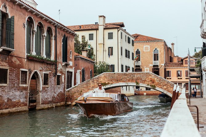 Withlocals Venice Away From the Crowds PRIVATE Tour With a Local Expert - Explore Less-Trafficked Corners With a Local