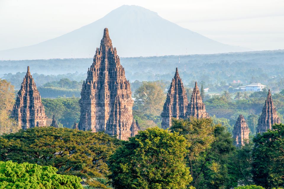 Yogyakarta: Palace, Water Castle & UNESCO Temple Guided Tour - Highlights of the Tour