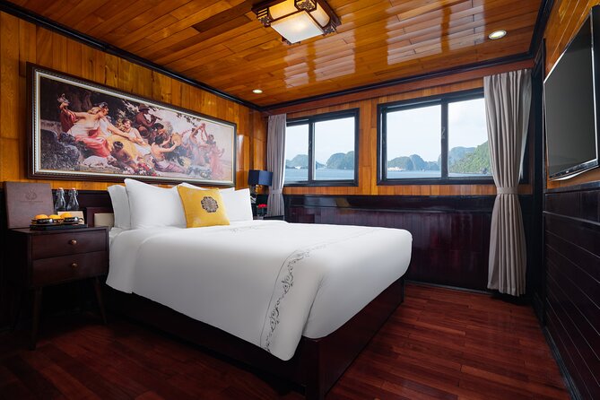 1 Night Halong Bay Cruise-Titov Island,Surprise Cave,Kayak,Meals - Titov Island Exploration