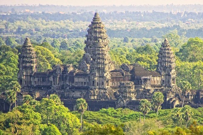 2-Day Best of Angkor Wat and Tonle Sap Lake Tour From Siem Reap - Tonle Sap Lake Floating Villages