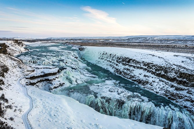 3-Day Golden Circle, Ice Cave, Glacier Lagoon and Canyon Tour - Comfortable Minibus