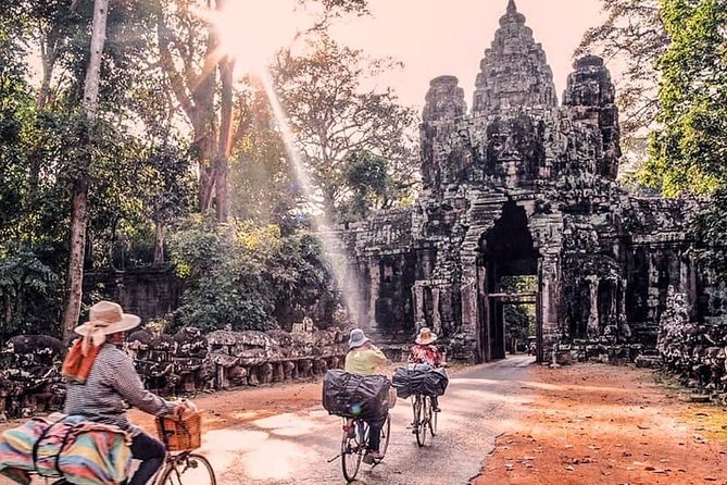 3-Day Tour(Unforgettable Angkor Temple Complex, Banteay Srei& Floating Village) - Meeting and Pickup Details