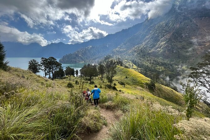 3 Days Mount Rinjani Complete Tour @All In One Price - Equipment and Gear