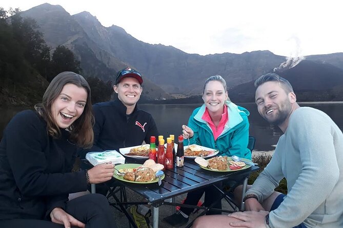 3d/2n Rinjani Trekking Summit,Lake and Hot Springs. - Exclusions and Requirements