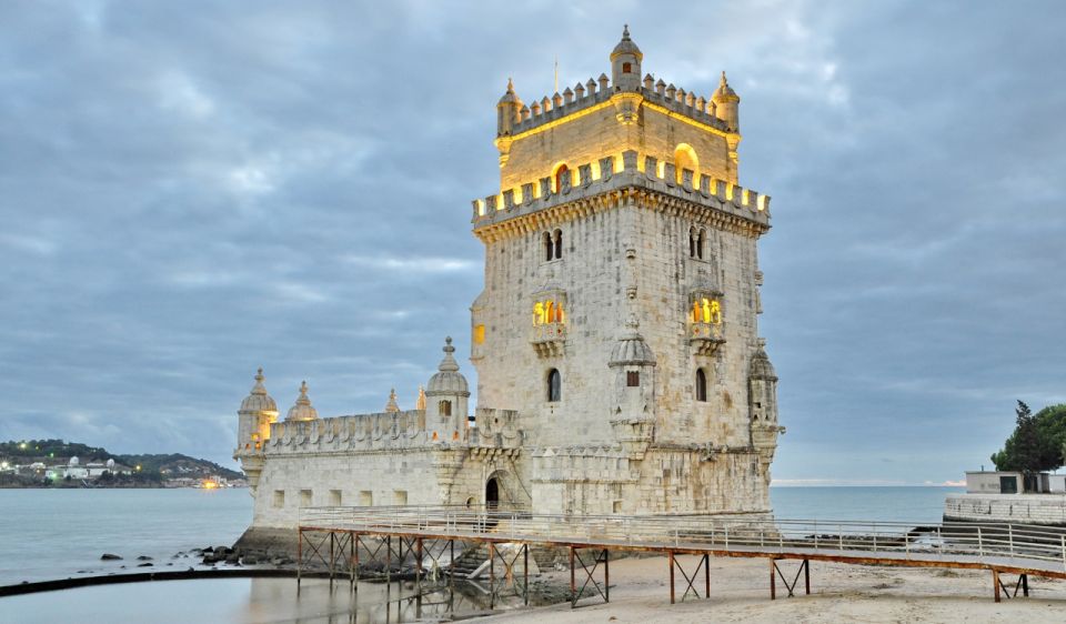 8-Hours Lisbon Tour With Entrance Fees - Experience Highlights