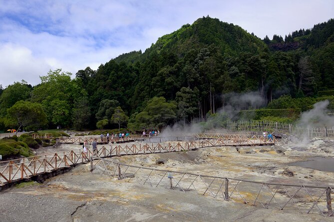 Amazing Furnas, Volcano, Lakes and Tea Plantation - Botanical Garden Tour