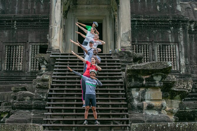 Angkor Sunrise Bike Tour With Breakfast and Lunch Included - Meeting and Pickup