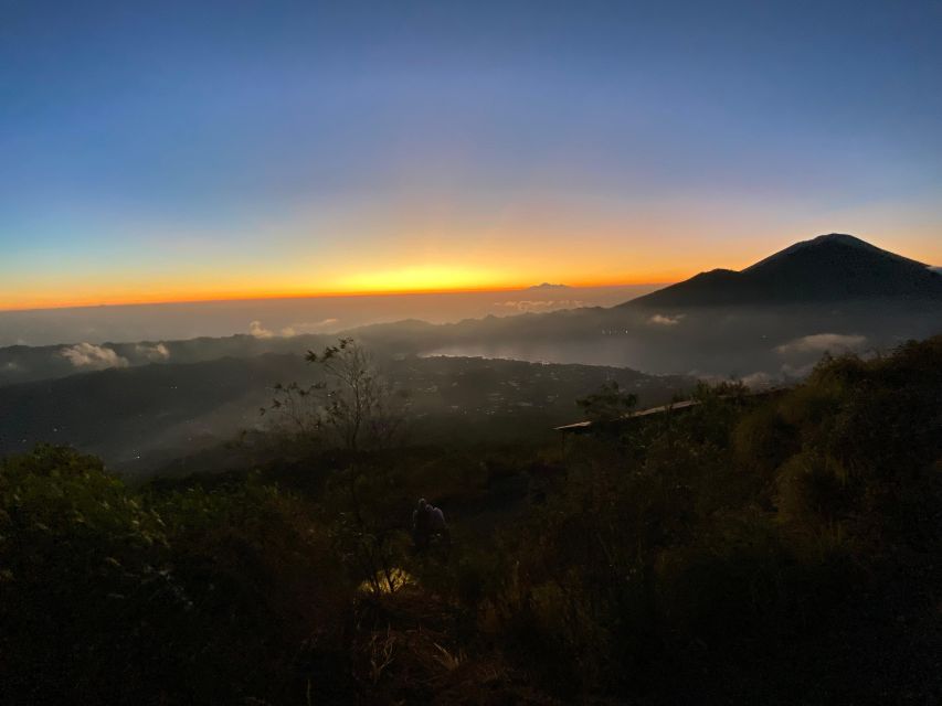 Bali: Mount Batur Volcano Hike With Local Mountain Guide - Guided Hike up Mount Batur