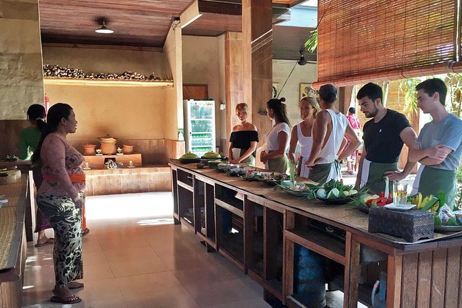 Balinese Cooking Class With Traditional Morning Market Visit - Small Group Cooking Class