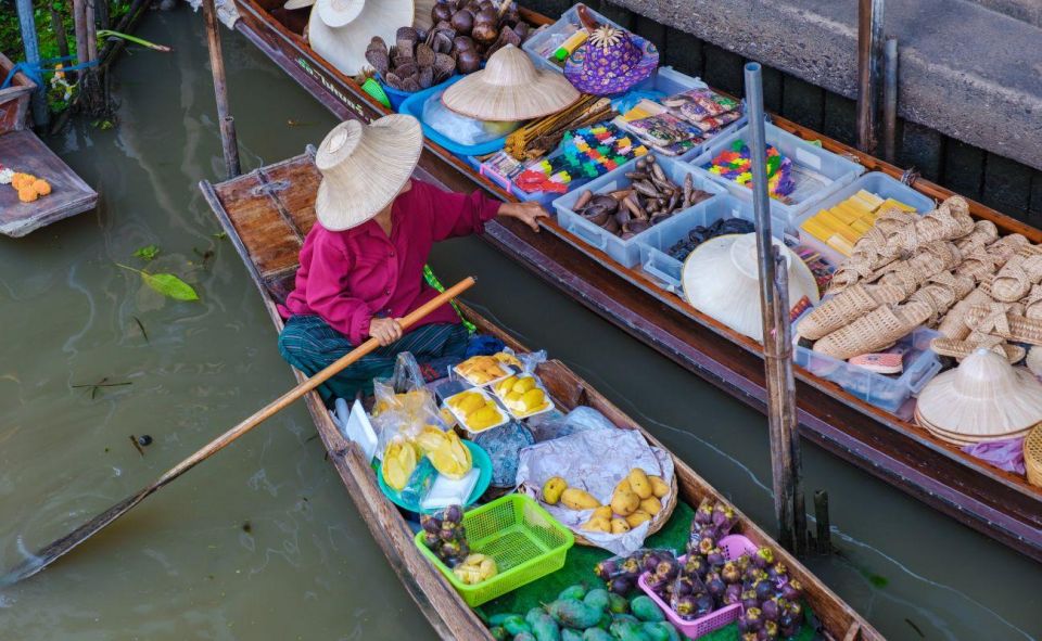 Bangkok : Damnoen Saduak & Train Market Car Excursion - Maeklong Train Market