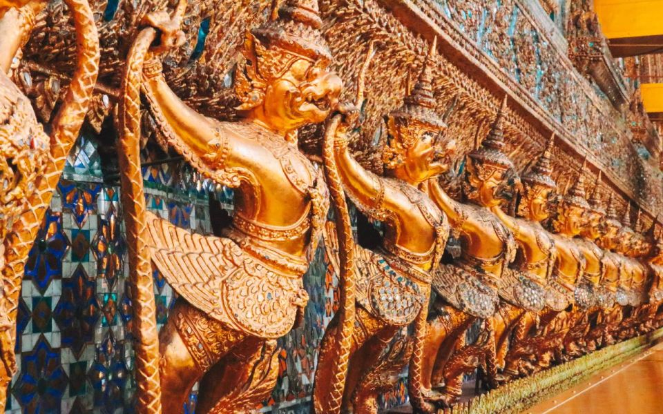 Bangkok: Grand Palace, Wat Pho, & Wat Arun Walking Tour - Meeting Point and Arrival Time