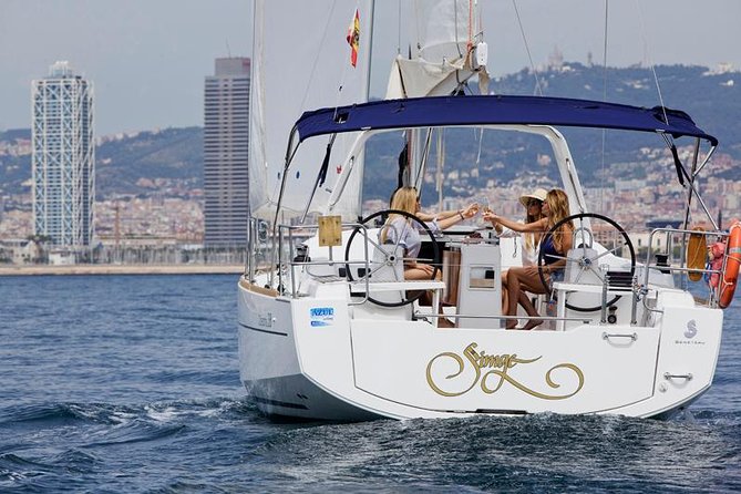 Barcelona Private Sailing With Open Bar & Snacks - Vessel Amenities