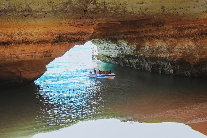 Benagil Boat Tour With Local Guide - Meeting Point and Accessibility