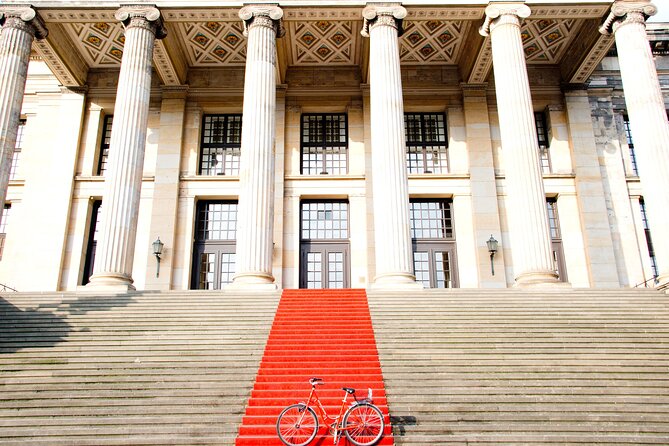 Berlin 3-Hour Bike Tour: Berlins Best - Bicycles and Helmets Provided