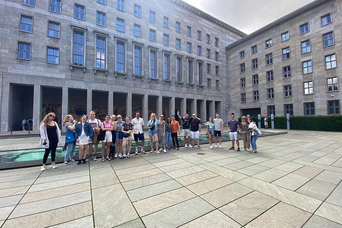 Berlin Walking Tour - Exploring the Brandenburg Gate