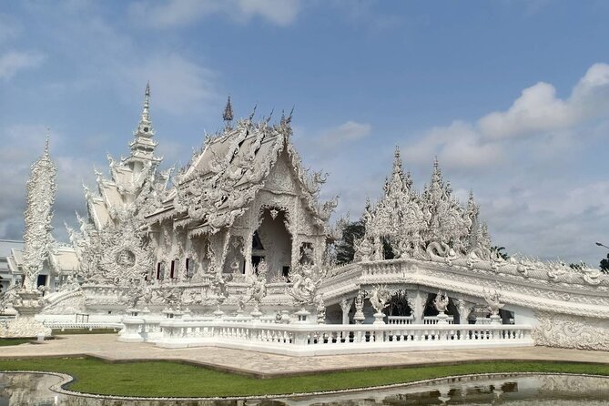 Best Places in Chiang Rai White, Blue, Big Buddha, Tea Plantation - Tour Highlights and Features