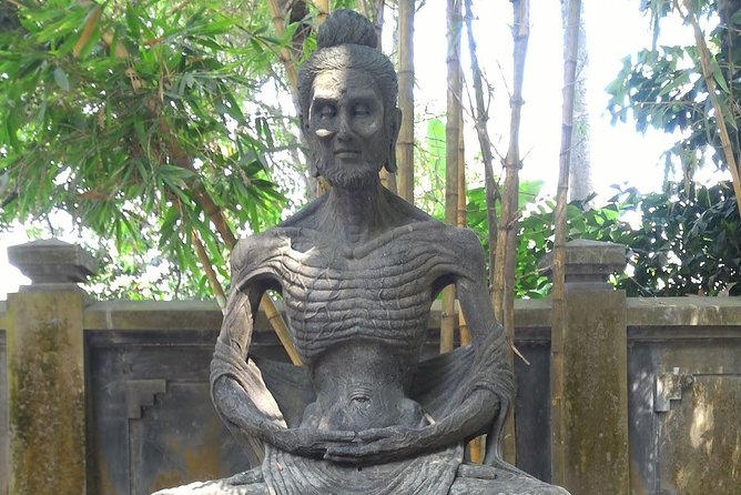 Borobudur Temple Climb to the Top & Prambanan Temple - 1 Day Tour - Pickup and Drop-off Details