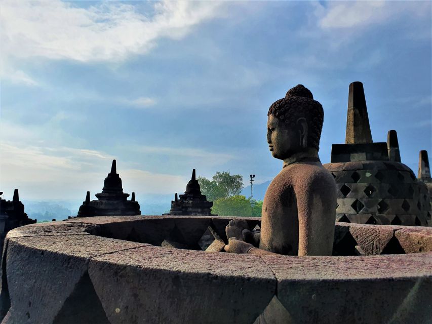 Borobudur Tour Climb up to the Top & Prambanan With Lunch - Climbing Borobudurs 9th Floor