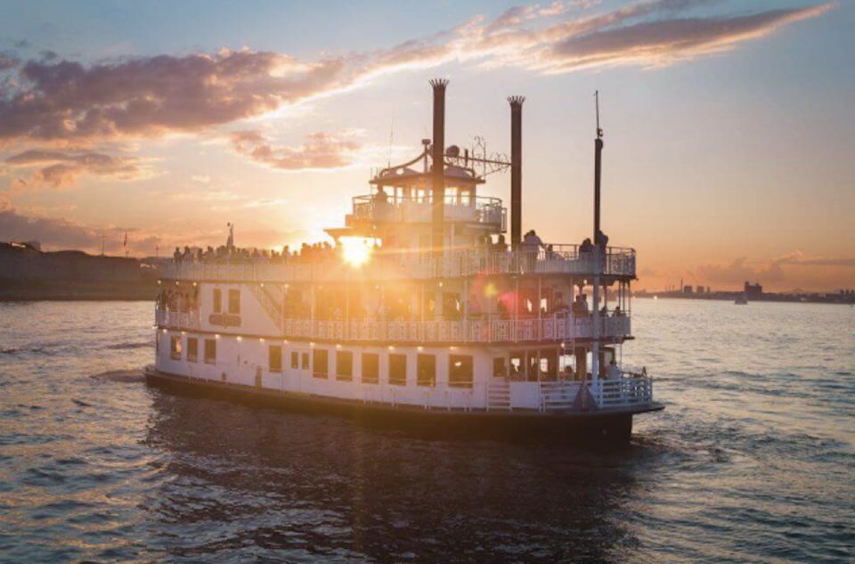 Boston: Scenic Moonlight Harbor Cruise - Inclusions and Amenities