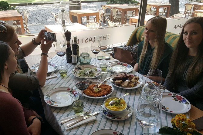 Bratislava Foodie Tour - Tour Duration and Group Size