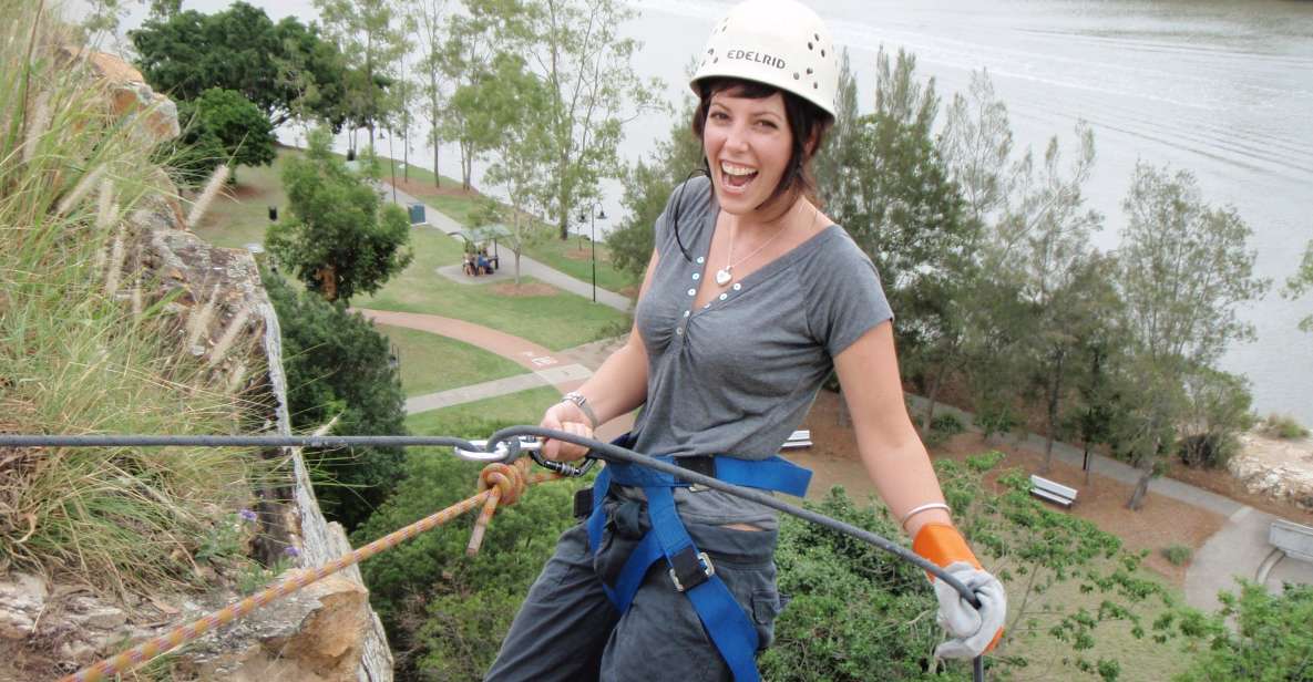 Brisbane City Twilight Abseil Adventure - Duration and Instructor Details