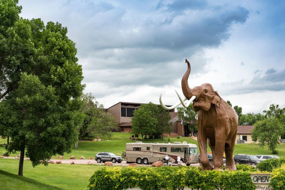 Buffalo Jeep Safari & Mammoth Site Tour - Experience Description